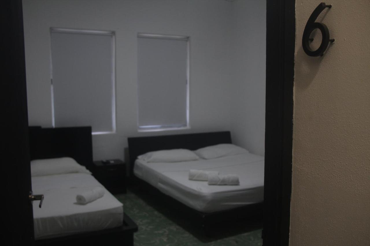 Eden'S Garden Hostel Панама Сити Екстериор снимка